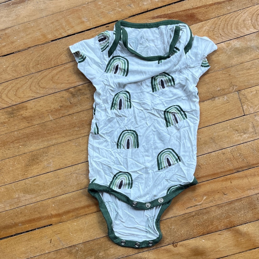 Kyte BABY Hunter Rainbow Bodysuit
